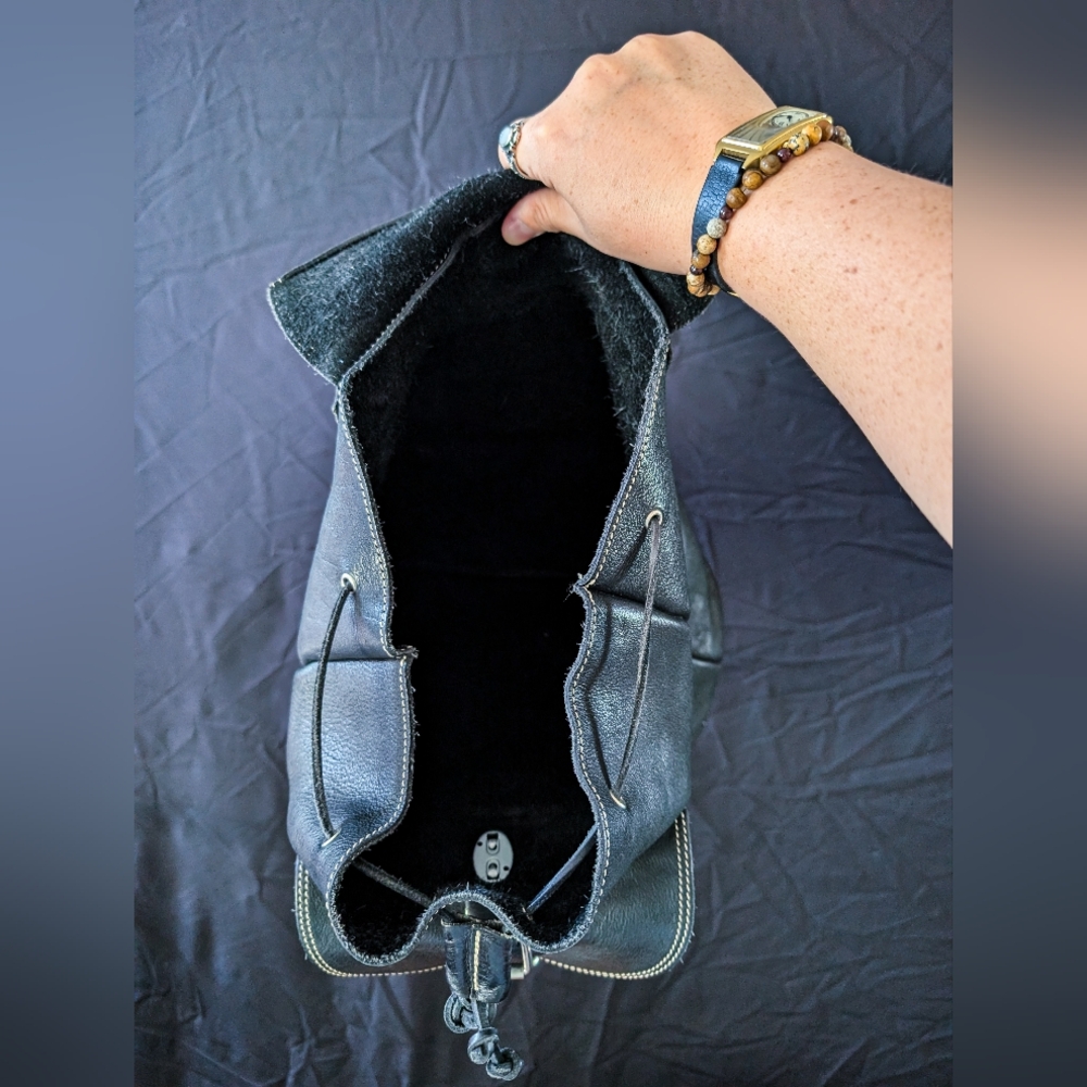 Backpack - Picture 4 of 4